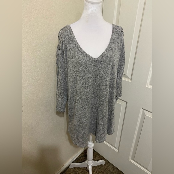 Torrid heathered gray open shoulder lace up soft stretchy quarter sleeve top 2X - Picture 3 of 12